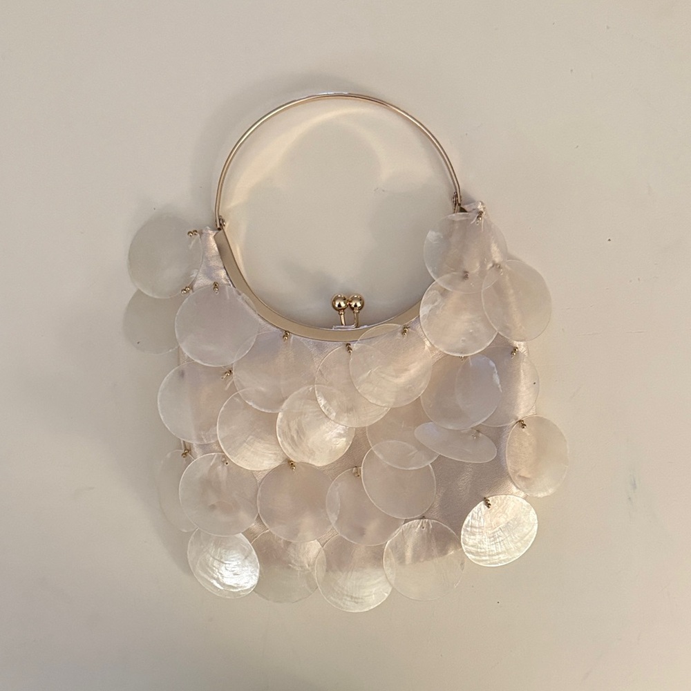 SHEIN Cream Shell Disc Clutch